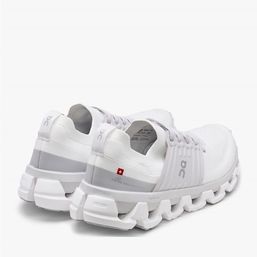 ON RUNNING
Cloudswift 3 White Frost Trainers size 7US Women